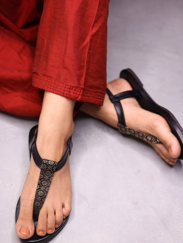 Diya Black | Multi Occasion Wear-On Flat Sandals